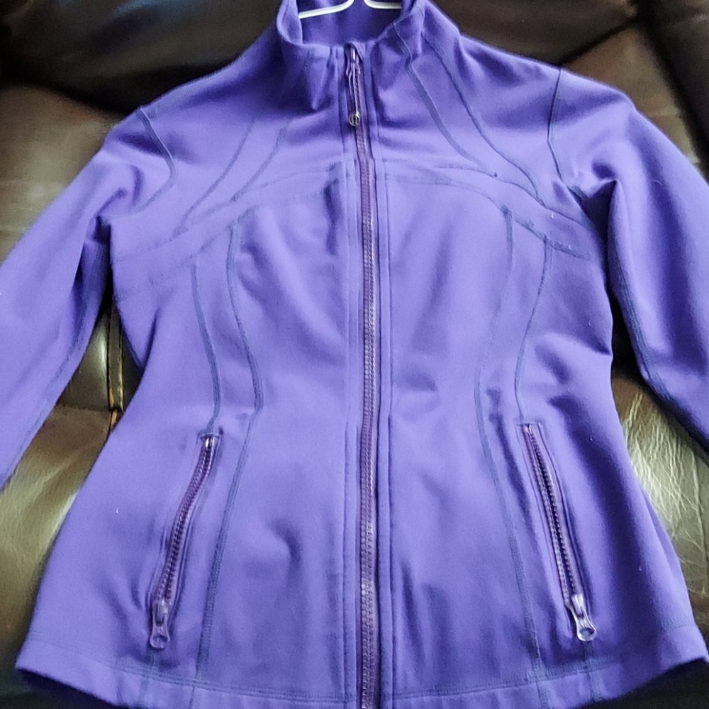 LULULEMON JACKET